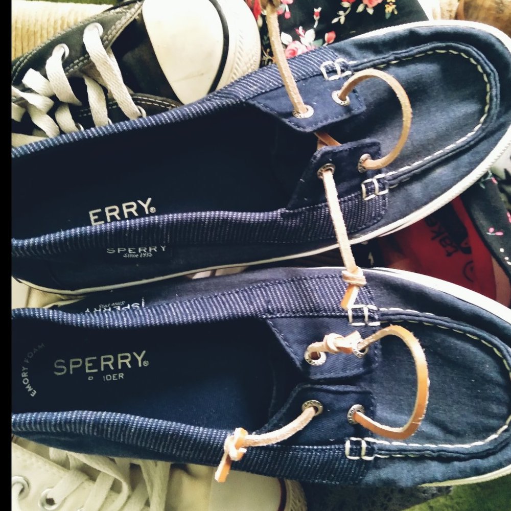 Sperrys - Picture 2 of 2